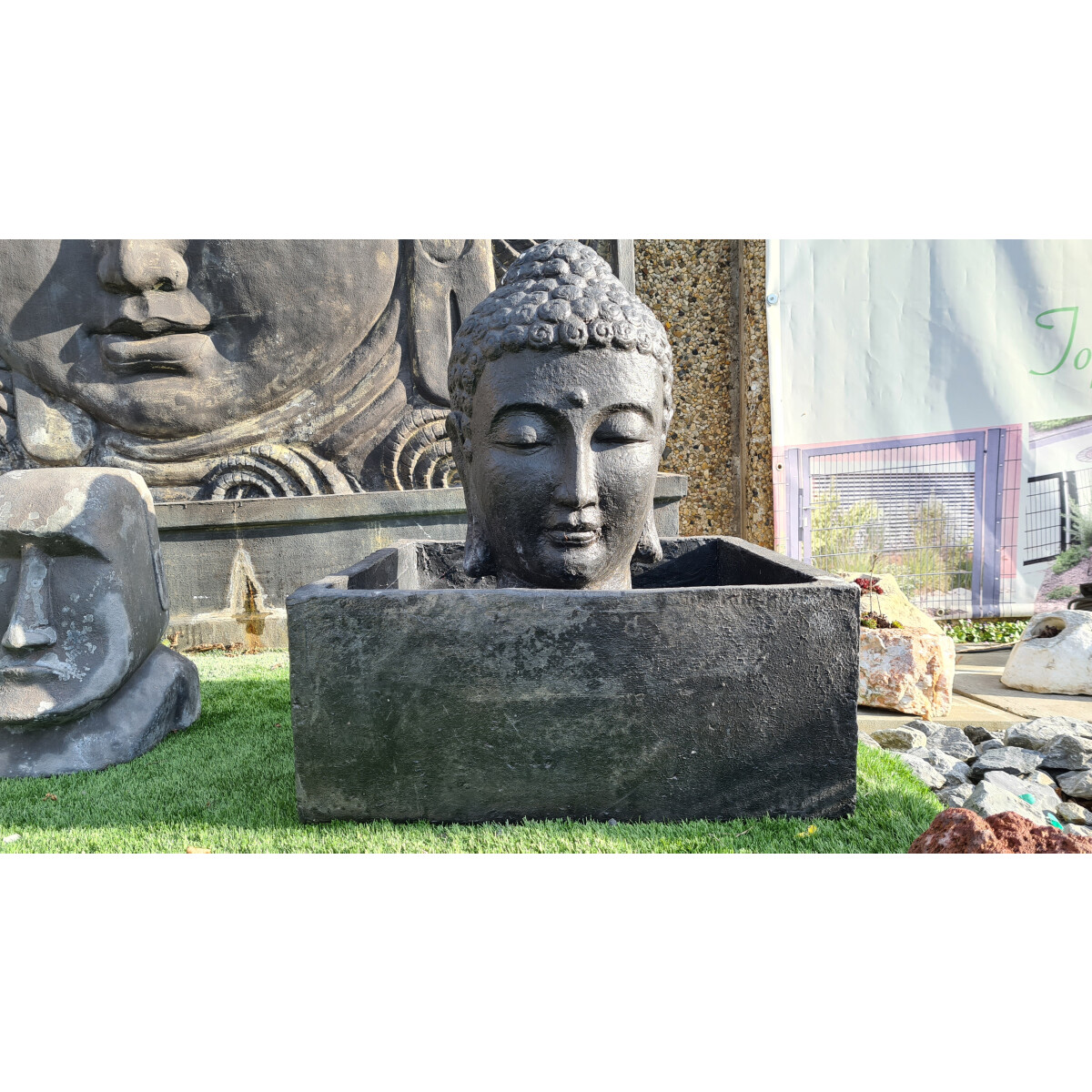 Buddha Kopf Wasserspiel  Brunnen mit Wasserbecken